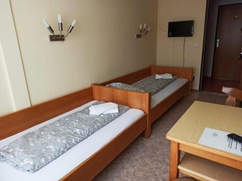 Restaurant El Greco Hostel Gundelfingen an der Donau Ngoại thất bức ảnh